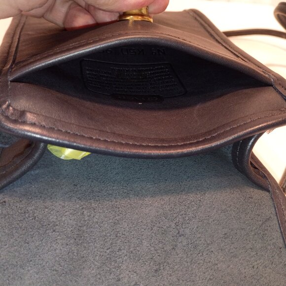 1995 COACH Scooter Bag Black Leather Compact Crossbody Swivel Clasp K5D 9893 - Picture 13 of 15